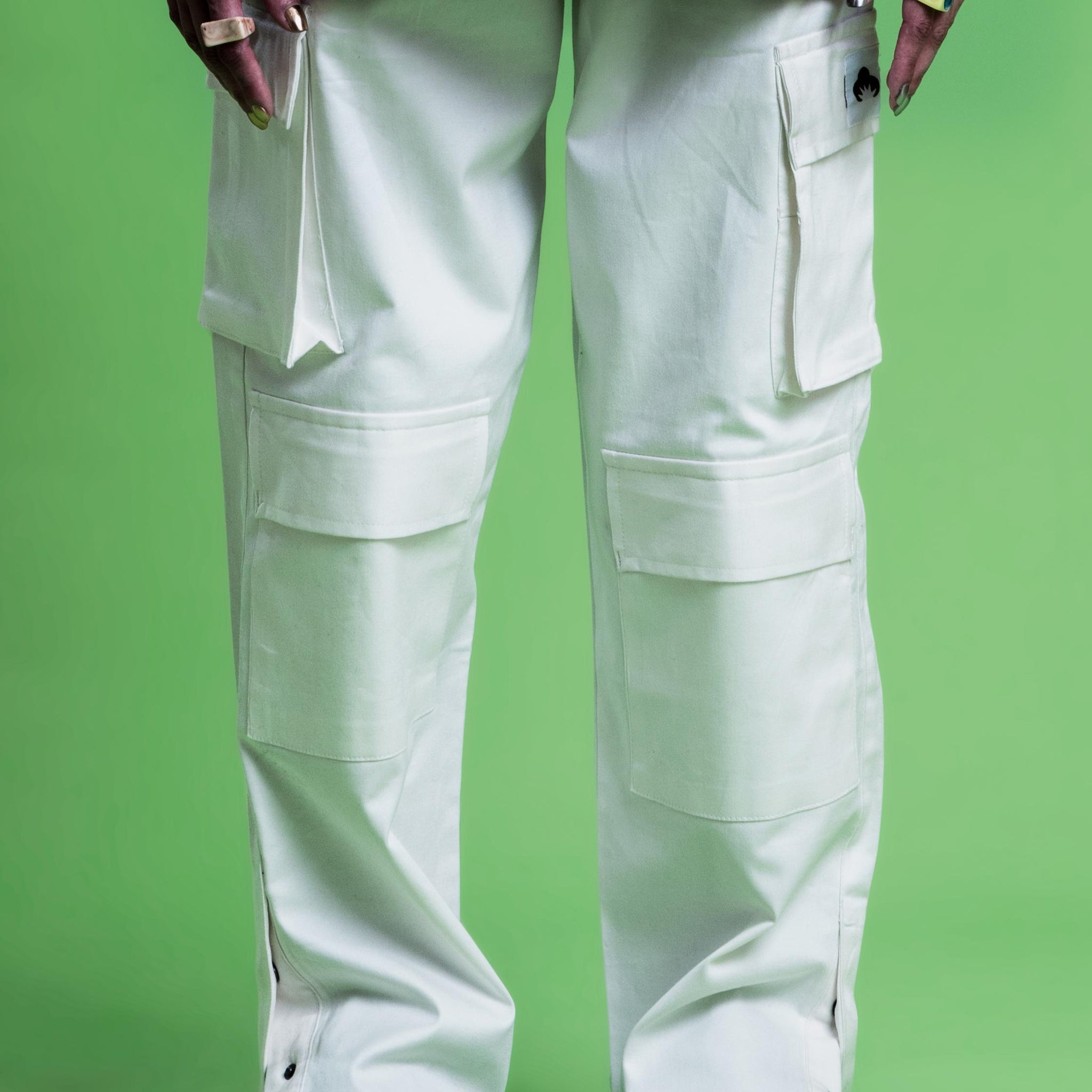 WHITE DOUBLE POCKET CARGO PANT