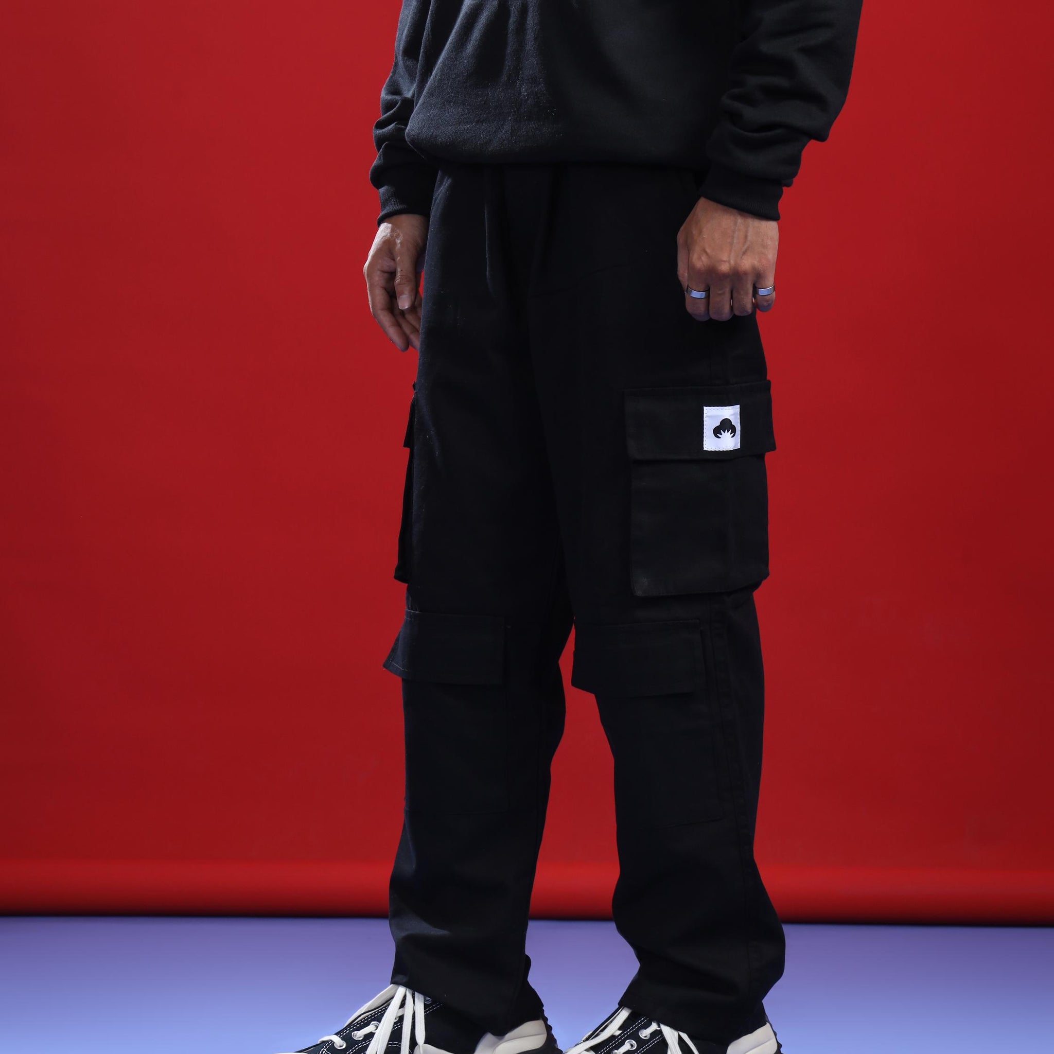 BLACK DOUBLE POCKET CARGO PANT